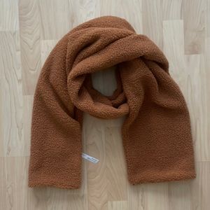 Oversized Teddy scarf